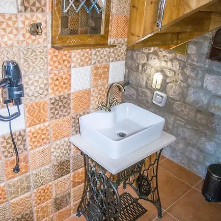 To Stolidi Tis Psinthou * Psinthos