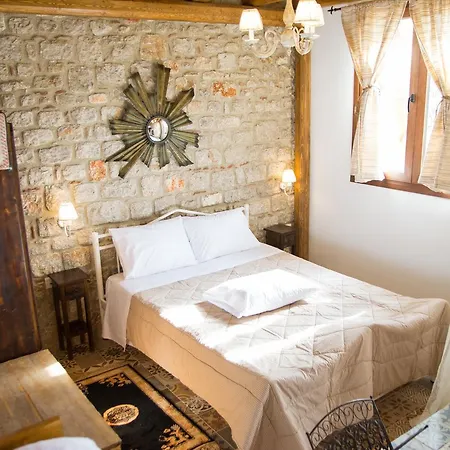 Semesterbostad To Stolidi Tis Psinthou *