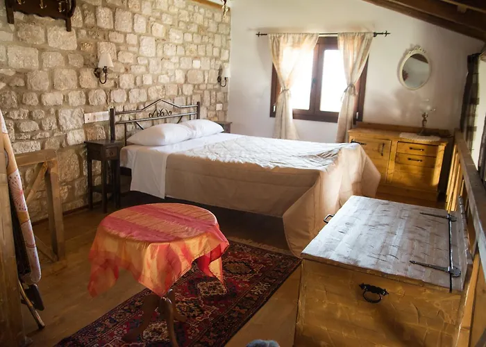 To Stolidi Tis Psinthou