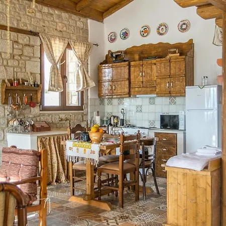 Casa de Férias To Stolidi Tis Psinthou *