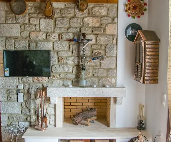 To Stolidi Tis Psinthou * Pszínthosz