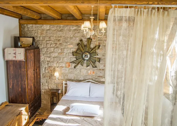 Vakantiehuis To Stolidi Tis Psinthou *