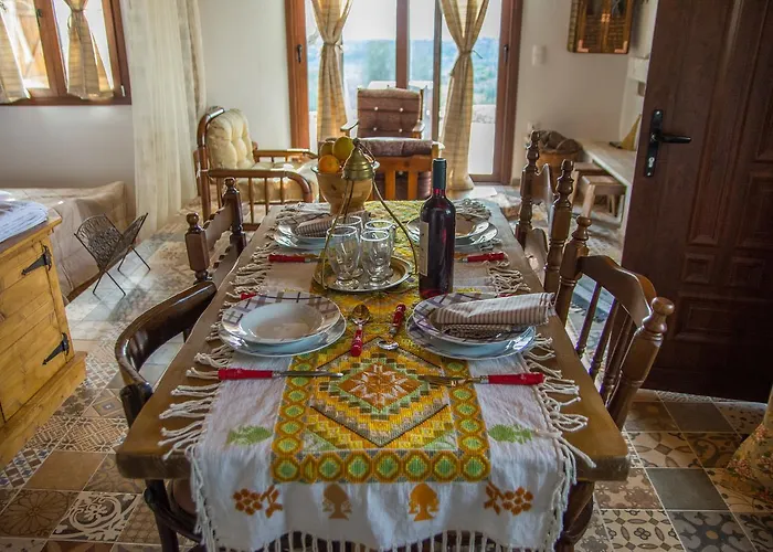 Vakantiehuis To Stolidi Tis Psinthou *