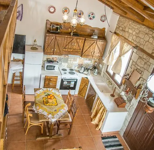 To Stolidi Tis Psinthou * Pszínthosz