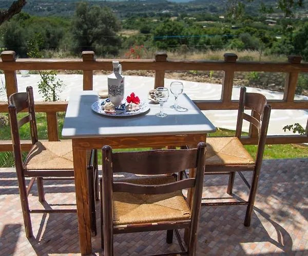 To Stolidi Tis Psinthou * Pszínthosz