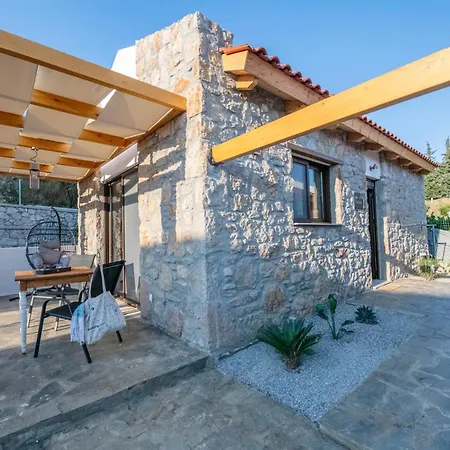 To Stolidi Tis Psinthou Holiday home *